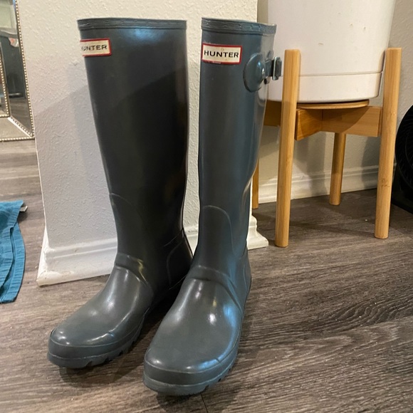 Hunter Rain boots Size 7F original gloss tall - Picture 2 of 6